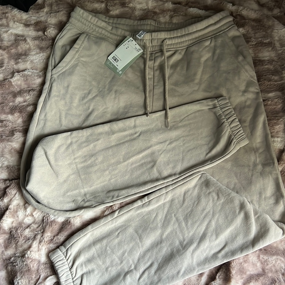 H&M Tan joggers